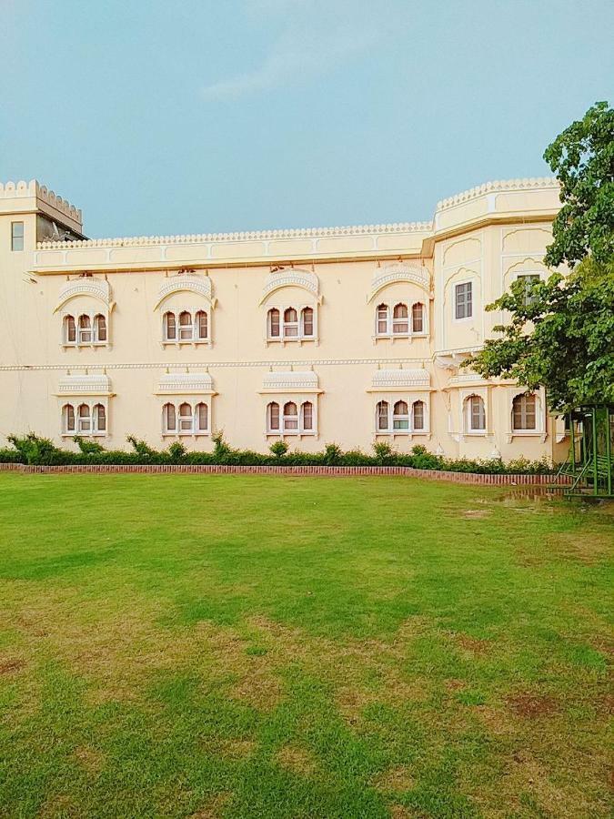 Hotel Jamuna Resort Jhunjhunu Exterior photo